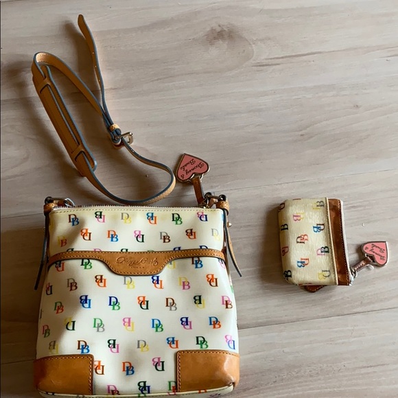 Handbags - Dooney & Bourke